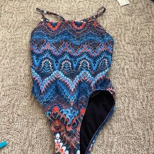 Jolyn one piece “scotty” style